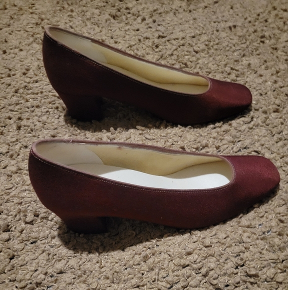 WOMENS VINTAGE DYEABLES BY HIGHLIGHTS HEELS MAROON SIZE 7 - Picture 2 of 14